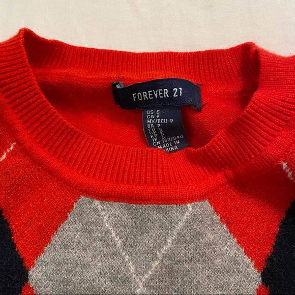 Cropped Knit Sweater - Picture 2 of 3